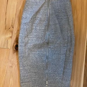 Zippered grey pencil skirt